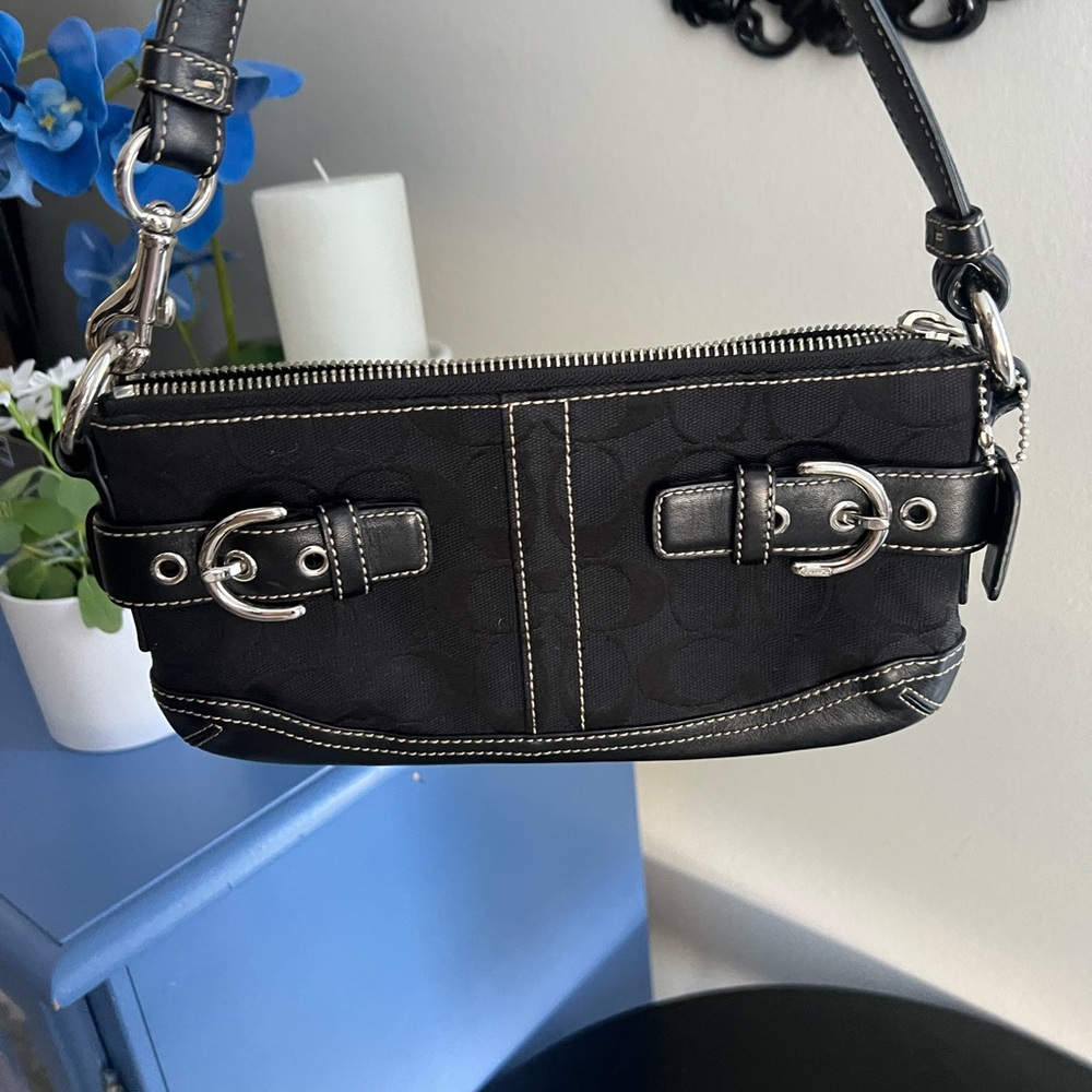 Small Coach Demi Shoulder Bag L05K-5107